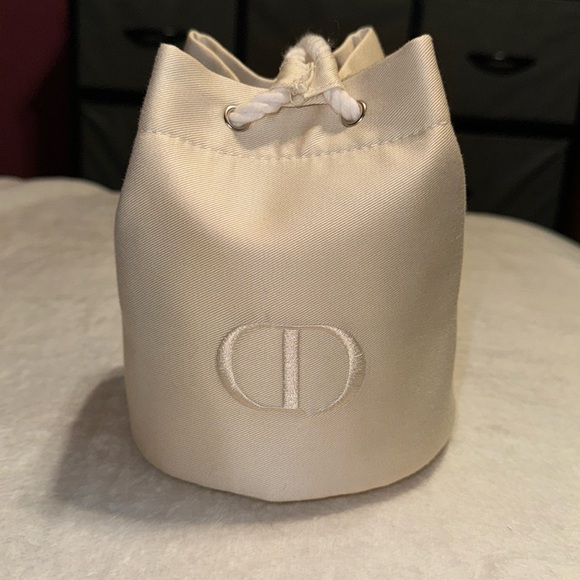 Christian Dior bucket bag - Picture 1 of 8